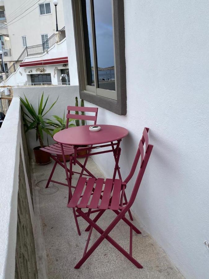 Appartement A Sea View Maisonette Right On The Waters Edge. à San Pawl il-Baħar Extérieur photo